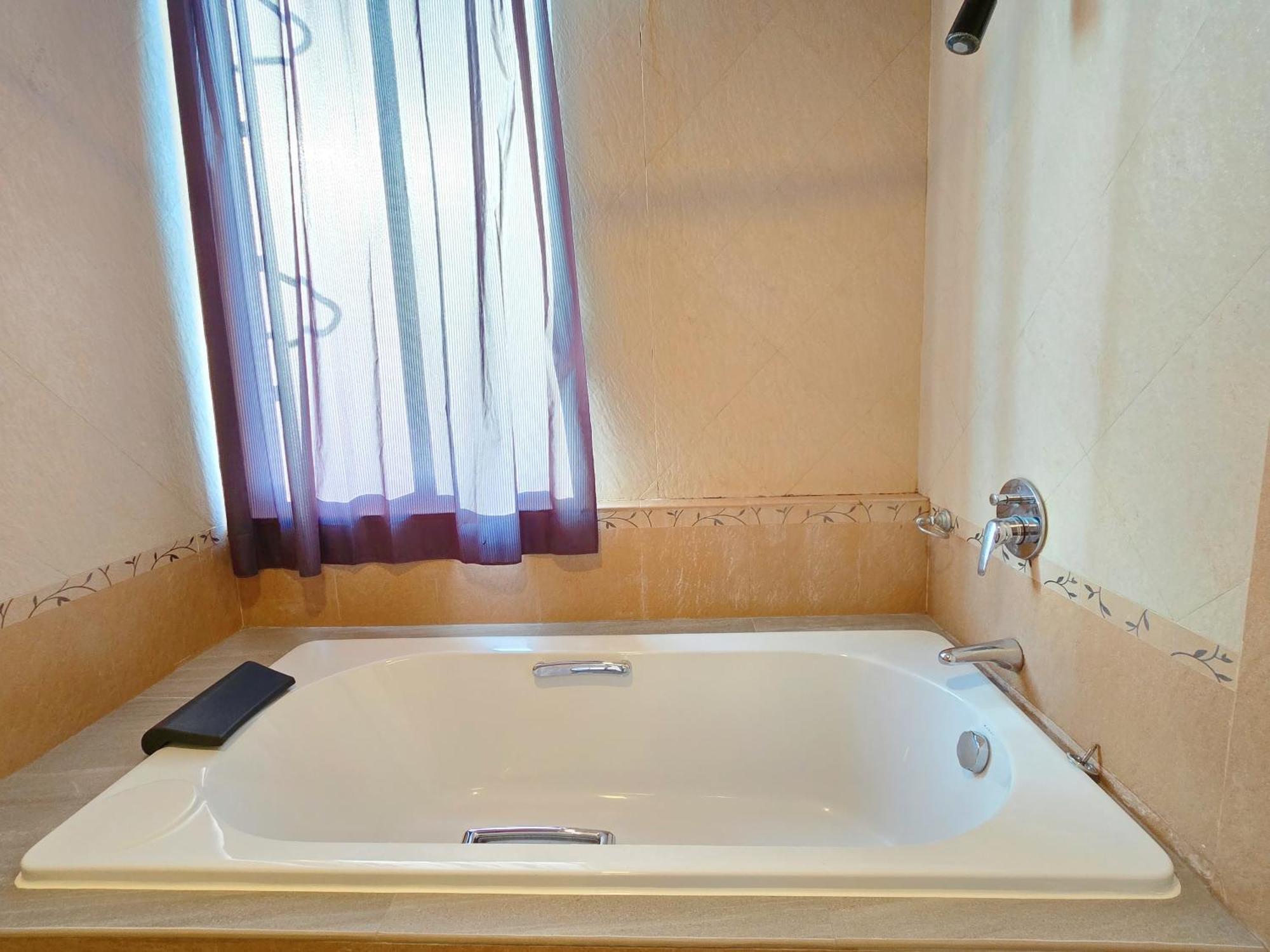 Sira Boutique Residence - Newly Renovated Patong Eksteriør billede